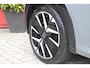 Peugeot 208 1.2 Hybrid 145PK AUTOMAAT GT | NAVIGATIE | DRAADLOZE APPLE CARPLAY/ANDROID AUTO | CAMERA VOOR + ACHTER | FULL LED KOPLAMPEN | LICHTMETALEN VELGEN 17" | DODEHOEK DETECTIE | DRAADLOZE TELEFOONLADER | KEYLESS ENTRY/START | DAB+ RADIO | ADAPTIVE CRUISE CONTROL | CLIMATE CONTROL |