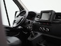 Renault Master T35 2.3 dCi 135Pk L3H2 Comfort | Navigatie | Airco | Betimmering | Parkeersensoren Achter | Achteruitrijcamera | Cruise Control & Snelheidsbegrenzer | Lederen Bekleding | DAB Radio |