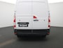 Renault Master T35 2.3 dCi 135Pk L3H2 Comfort | Navigatie | Airco | Betimmering | Parkeersensoren Achter | Achteruitrijcamera | Cruise Control & Snelheidsbegrenzer | Lederen Bekleding | DAB Radio |