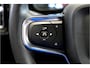 Volvo XC40 1.5 T4 Recharge 155kW/211pk DCT7 R-Design LEER/ALCANTARA + ADAPT.CRUISE + NAVI SENSUS + LANE ASSIST + PILOT ASSIST + STOEL-&STUURVERWARMING + CAMERA + KEYLESS ENTRY&GO + EL.TREKHAAK + PARKSENSOREN V&A + 19” LM-VELGEN!!