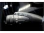 Volvo XC40 1.5 T4 Recharge 155kW/211pk DCT7 R-Design LEER/ALCANTARA + ADAPT.CRUISE + NAVI SENSUS + LANE ASSIST + PILOT ASSIST + STOEL-&STUURVERWARMING + CAMERA + KEYLESS ENTRY&GO + EL.TREKHAAK + PARKSENSOREN V&A + 19” LM-VELGEN!!