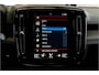 Volvo XC40 1.5 T4 Recharge 155kW/211pk DCT7 R-Design LEER/ALCANTARA + ADAPT.CRUISE + NAVI SENSUS + LANE ASSIST + PILOT ASSIST + STOEL-&STUURVERWARMING + CAMERA + KEYLESS ENTRY&GO + EL.TREKHAAK + PARKSENSOREN V&A + 19” LM-VELGEN!!