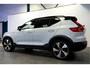 Volvo XC40 1.5 T4 Recharge 155kW/211pk DCT7 R-Design LEER/ALCANTARA + ADAPT.CRUISE + NAVI SENSUS + LANE ASSIST + PILOT ASSIST + STOEL-&STUURVERWARMING + CAMERA + KEYLESS ENTRY&GO + EL.TREKHAAK + PARKSENSOREN V&A + 19” LM-VELGEN!!