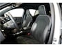 Volvo XC40 1.5 T4 Recharge 155kW/211pk DCT7 R-Design LEER/ALCANTARA + ADAPT.CRUISE + NAVI SENSUS + LANE ASSIST + PILOT ASSIST + STOEL-&STUURVERWARMING + CAMERA + KEYLESS ENTRY&GO + EL.TREKHAAK + PARKSENSOREN V&A + 19” LM-VELGEN!!