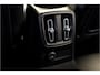 Volvo XC40 1.5 T4 Recharge 155kW/211pk DCT7 R-Design LEER/ALCANTARA + ADAPT.CRUISE + NAVI SENSUS + LANE ASSIST + PILOT ASSIST + STOEL-&STUURVERWARMING + CAMERA + KEYLESS ENTRY&GO + EL.TREKHAAK + PARKSENSOREN V&A + 19” LM-VELGEN!!