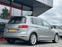Volkswagen Golf Sportsvan 1.4 TSI Connected Series | Trekhaak Wegklapbaar | Navigatie | Adaptieve Cruise Control | Parkeersensoren Voor + Achter | Stoelverwarming | DAB | Bluetooth | Metallic Lak | 17'' Lichtmetalen Velgen |