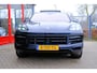 Porsche Cayenne 3.0 E-Hybrid orig. NL|1e eig.|Pano|Luchtvering|Sport Chrono|Sportstoelen