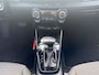 Kia Stonic 1.0 T-GDi MHEV DynamicLine | Automaat | Cruise Control | Climate Control | Camera | Navigatie | LM Velgen |