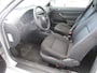 Volkswagen Golf 1.6-16V Trendline Airco*SB*cruise control. Zeer nette VW golf / 2 e eigenaar.