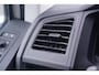 Volkswagen Transporter 2.0 TDI 150 pk L2 Dubbel Cabine Airco ECC, Navi Cruise Control, PDC V+A, Trekhaak, 6-Zits