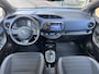 Toyota Yaris 1.5 Hybrid Bi-Tone Plus | 06-10141018 Voor meer informatie