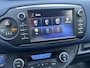 Toyota Yaris 1.5 Hybrid Bi-Tone Plus | 06-10141018 Voor meer informatie