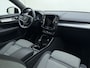 Volvo XC40 B3 177pk Plus Black Edition / Harman en kardon audio / Stoel/- en stuurverwarming / Elektrisch verstelbare stoelen /