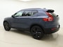 Volvo XC40 B3 177pk Plus Black Edition / Harman en kardon audio / Stoel/- en stuurverwarming / Elektrisch verstelbare stoelen /