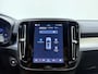 Volvo XC40 B3 177pk Plus Black Edition / Harman en kardon audio / Stoel/- en stuurverwarming / Elektrisch verstelbare stoelen /