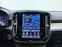 Volvo XC40 B3 177pk Plus Black Edition / Harman en kardon audio / Stoel/- en stuurverwarming / Elektrisch verstelbare stoelen /