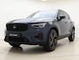 Volvo XC40 B3 177pk Plus Black Edition / Harman en kardon audio / Stoel/- en stuurverwarming / Elektrisch verstelbare stoelen /