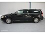 Volvo V70 2.5FT Summum AUTOMAAT / LEER / KEY-LESS ENTREE