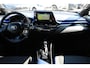 Toyota C-HR / C-HR+ 2.0 Hybrid Bi-Tone Parkeersensoren, JBL Audio, Achteruitrijcamera, parkeer assist, Android/apple carplay,