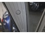 Toyota C-HR / C-HR+ 2.0 Hybrid Bi-Tone Parkeersensoren, JBL Audio, Achteruitrijcamera, parkeer assist, Android/apple carplay,