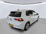 Volkswagen Golf 1.0 TSI Life / App-connect / Navigatie / Parkeersensoren / Clima / LED verlichting / LM velgen /
