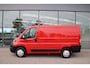 Peugeot Boxer 330 2.2 BlueHDi 120pk L1H1 Premium Airco Navi Camera Trekhaak BPM-vrij 1e eigenaar dealer onderhouden