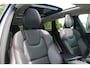 Volvo XC60 2.0 T6 Plug-in hybrid AWD Inscription Expression | Actieve LED Koplampen | Elektronisch schuif-/kanteldak | Stoel- en stuurverwarming | Parkeercamera | Elektrisch verstelbare stoelen | Trekhaak | Getint glas achter