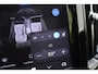 Volvo XC60 2.0 T6 Plug-in hybrid AWD Inscription Expression | Actieve LED Koplampen | Elektronisch schuif-/kanteldak | Stoel- en stuurverwarming | Parkeercamera | Elektrisch verstelbare stoelen | Trekhaak | Getint glas achter