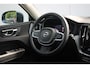 Volvo XC60 2.0 T6 Plug-in hybrid AWD Inscription Expression | Actieve LED Koplampen | Elektronisch schuif-/kanteldak | Stoel- en stuurverwarming | Parkeercamera | Elektrisch verstelbare stoelen | Trekhaak | Getint glas achter