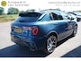 Lynk & Co 01 1.5 261PK! OKT 2023 MY23 ORIGINEEL NL DEALER ONDERHOUDEN ZWARTE HEMEL 360CAMERA ROLHOES PANORAMADAK 6,6KWH LADEN 20INCH ADAPTIEVE CRUISE ANDROID-APPLECARPLAY NAVI STOELVERWARMING CLIMA PDC LED ENZ...