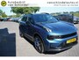Lynk & Co 01 1.5 261PK! OKT 2023 MY23 ORIGINEEL NL DEALER ONDERHOUDEN ZWARTE HEMEL 360CAMERA ROLHOES PANORAMADAK 6,6KWH LADEN 20INCH ADAPTIEVE CRUISE ANDROID-APPLECARPLAY NAVI STOELVERWARMING CLIMA PDC LED ENZ...