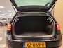 Volkswagen Golf 1.6 TDI Comfortline Business * Automaat / Navigatie / Cruise control / LM Velgen / NL Auto *