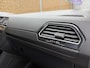 Volkswagen Tiguan 1.4 TSI eHybrid R-Line Business+ Trekhaak uitklapbaar | LED IQ. Light | Getint glas | Achteruitrijcamera | Parkeersensoren voor en achter | Navigatiesysteem | Apple CarPlay/Android Auto | Cruise control adaptief