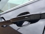 Volkswagen Tiguan 1.4 TSI eHybrid R-Line Business+ Trekhaak uitklapbaar | LED IQ. Light | Getint glas | Achteruitrijcamera | Parkeersensoren voor en achter | Navigatiesysteem | Apple CarPlay/Android Auto | Cruise control adaptief