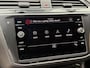 Volkswagen Tiguan 1.4 TSI eHybrid R-Line Business+ Trekhaak uitklapbaar | LED IQ. Light | Getint glas | Achteruitrijcamera | Parkeersensoren voor en achter | Navigatiesysteem | Apple CarPlay/Android Auto | Cruise control adaptief