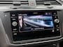 Volkswagen Tiguan 1.4 TSI eHybrid R-Line Business+ Trekhaak uitklapbaar | LED IQ. Light | Getint glas | Achteruitrijcamera | Parkeersensoren voor en achter | Navigatiesysteem | Apple CarPlay/Android Auto | Cruise control adaptief