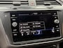Volkswagen Tiguan 1.4 TSI eHybrid R-Line Business+ Trekhaak uitklapbaar | LED IQ. Light | Getint glas | Achteruitrijcamera | Parkeersensoren voor en achter | Navigatiesysteem | Apple CarPlay/Android Auto | Cruise control adaptief