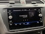 Volkswagen Tiguan 1.4 TSI eHybrid R-Line Business+ Trekhaak uitklapbaar | LED IQ. Light | Getint glas | Achteruitrijcamera | Parkeersensoren voor en achter | Navigatiesysteem | Apple CarPlay/Android Auto | Cruise control adaptief