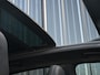 Porsche Cayenne 3.0 E-Hybrid | Panoramadak | NL-Auto | Dealeronderhouden | Achterasbesturing | 18-Wegs Memory Seats | HUD | BOSE | Camera | Soft-Close | Luchtvering | Passagiersdisplay | Ambiance Interieur | Stuurverwarming |