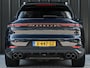 Porsche Cayenne 3.0 E-Hybrid | Panoramadak | NL-Auto | Dealeronderhouden | Achterasbesturing | 18-Wegs Memory Seats | HUD | BOSE | Camera | Soft-Close | Luchtvering | Passagiersdisplay | Ambiance Interieur | Stuurverwarming |