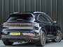 Porsche Cayenne 3.0 E-Hybrid | Panoramadak | NL-Auto | Dealeronderhouden | Achterasbesturing | 18-Wegs Memory Seats | HUD | BOSE | Camera | Soft-Close | Luchtvering | Passagiersdisplay | Ambiance Interieur | Stuurverwarming |