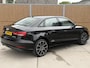 Audi A3 Limousine 30 TFSI Pro Line Lederen bekleding | Stoelverwarming | 18 inch lichtmetalen velgen | Bi-xenon verlichting | Airconditioning | Cruise control | Navigatiesysteem | Parkeersensoren achter
