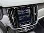 Volvo V90 2.0 D3 R-design Automaat | Bowers & Wilkins | Panoramadak | Lederen bekleding | LED verlichting | Elektrisch- verstelbare stoelen, achterklep & trekhaak | Stoelverwarming | Apple CarPlay/Android Auto | LET OP: olieverbruik 1l/1600 km