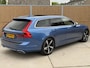 Volvo V90 2.0 D3 R-design Automaat | Bowers & Wilkins | Panoramadak | Lederen bekleding | LED verlichting | Elektrisch- verstelbare stoelen, achterklep & trekhaak | Stoelverwarming | Apple CarPlay/Android Auto | LET OP: olieverbruik 1l/1600 km