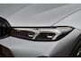 BMW 3-Serie Touring 330e xDrive M-Sport Pro Frozen-Grey Pano Trekh El-zetel HUD Merino-leder 19inch Adp-onderstel