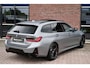 BMW 3-Serie Touring 330e xDrive M-Sport Pro Frozen-Grey Pano Trekh El-zetel HUD Merino-leder 19inch Adp-onderstel