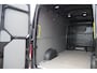 Volkswagen Crafter 35 2.0 TDI L3H3(L2H2) BLACK EDITION! AUT. LED, TREKHAAK, BETIMMERING, STOELVERWARMING, GEVEERDE ERGO COMFORT STOEL, CAMERA, NAVI, CRUISE, AIRCO, CARPLAY, PARKEERSENSOREN, MF STUURWIEL