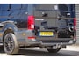 Volkswagen Crafter 35 2.0 TDI L3H3(L2H2) BLACK EDITION! AUT. LED, TREKHAAK, BETIMMERING, STOELVERWARMING, GEVEERDE ERGO COMFORT STOEL, CAMERA, NAVI, CRUISE, AIRCO, CARPLAY, PARKEERSENSOREN, MF STUURWIEL