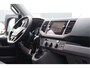 Volkswagen Crafter 35 2.0 TDI L3H3(L2H2) BLACK EDITION! AUT. LED, TREKHAAK, BETIMMERING, STOELVERWARMING, GEVEERDE ERGO COMFORT STOEL, CAMERA, NAVI, CRUISE, AIRCO, CARPLAY, PARKEERSENSOREN, MF STUURWIEL