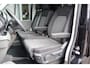 Volkswagen Crafter 35 2.0 TDI L3H3(L2H2) BLACK EDITION! AUT. LED, TREKHAAK, BETIMMERING, STOELVERWARMING, GEVEERDE ERGO COMFORT STOEL, CAMERA, NAVI, CRUISE, AIRCO, CARPLAY, PARKEERSENSOREN, MF STUURWIEL